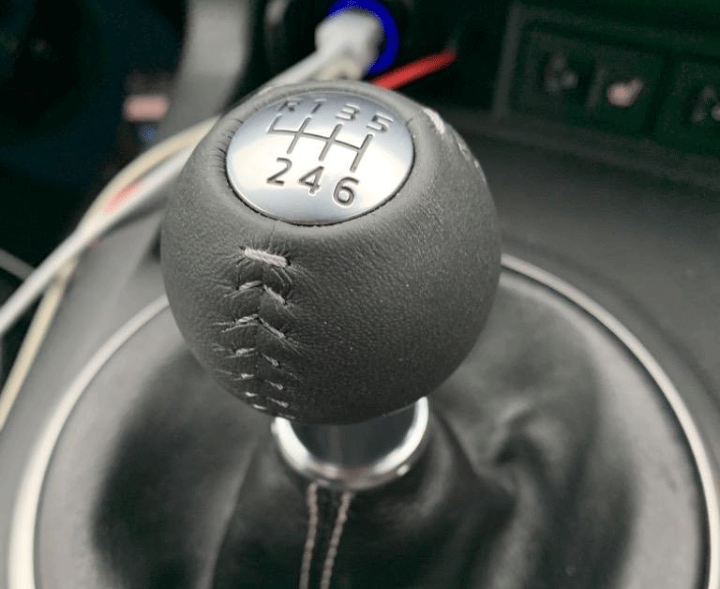 楽天市場】マツダ純正部品 チェンジレバーノブ＆プッシュボタン グレー 