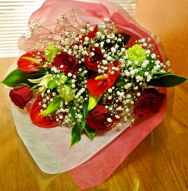 [送料無料][赤バラ・アンスリュームユリの花束][お祝い花][誕生日花][[送別花束][誕生日花束]【RCP】【HLS_DU】【楽ギフ_メッセ入力】