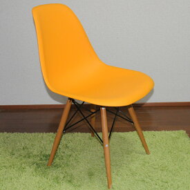 イームズDSWシェルサイドチェア　ウッドベース　ダイニングチェア 素材・PP/カラー オレンジ ミッドセンチュリー デザイナーズチェア　ダイニングチェア　いす　イス　椅子