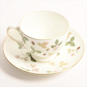 楽天市場 極美品 ウェッジウッド Wedgwood カップ ソーサー ワイルド ストロベリー Wild Strawberry アンティーク 食器 ホワイト 花柄 金彩 白 美品 中古 ユーズド I P O S H Online Store 楽天市場店 楽天市場 極美品 ウェッジウッド Wedgwood カップ ソーサー ワイルド ストロベリー Wild Strawberry アンティーク 食器 ホワイト 花柄 金彩 白 美品 中古 ユーズド I P O S H Online Store 楽天市場店