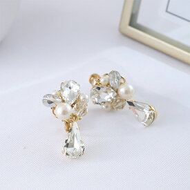 上品 ゴールド 大人かわいい お呼ばれ イヤリング シルバー パーティー ミセス 20代30代40代 ファッション アクセサリー パール きれいめ レディース 新作 おしゃれ パーティードレス 結婚式 コーデ 大人可愛い 二次会 服装 フォーマル フォーマルドレス ビジュー