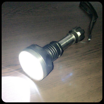 懐中電灯充電式LED明るいキャンプ夜釣りアウトドア防災防災グッズ緊急時停電災害計画停電非常用屋外用節電