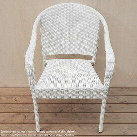 シンセティックラタンチェア Tanggo ホワイト 白 防水 スタッキングチェア 積み重ね可能 人工ラタン 全天候型 一人掛け 軽い 軽量 シングルソファ ガーデンチェア バルコニー テラス ベランダ ウッドデッキ 屋外 庭 リゾートチェア 椅子 バリ家具