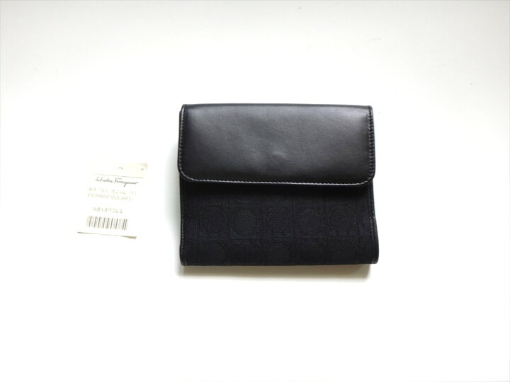 楽天市場】美品 Salvatore Ferragamoフェラガモ 財布 二つ折り財布 