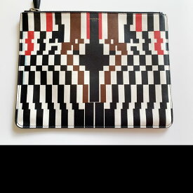 GIVENCHY ジバンシークラッチバッグ メンズ レザー クラッチポーチ レザー タブレットケース iPadケース レディース 本物 ブランド プレゼント 中古 t-002