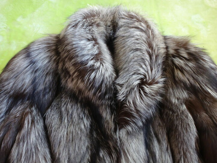 楽天市場】毛皮コート SAGA FOX サガフォックスコート 毛皮 シルバー系  