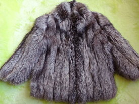 毛皮コートレディース コート SAGA FOXコート サガフォックスコート 毛皮 コート サイズ11 シルバー系 古着防寒 暖かい 中古 t-003 t1002297