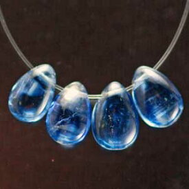 【粒売り】カイヤナイト・プレーンフラットドロップ6mm【天然石ビーズ】【アクセサリー製作に】