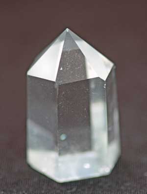 ４月の誕生石 ブラジル産水晶 ポイント 人気の製品 32g 信頼 パワーストーン 原石