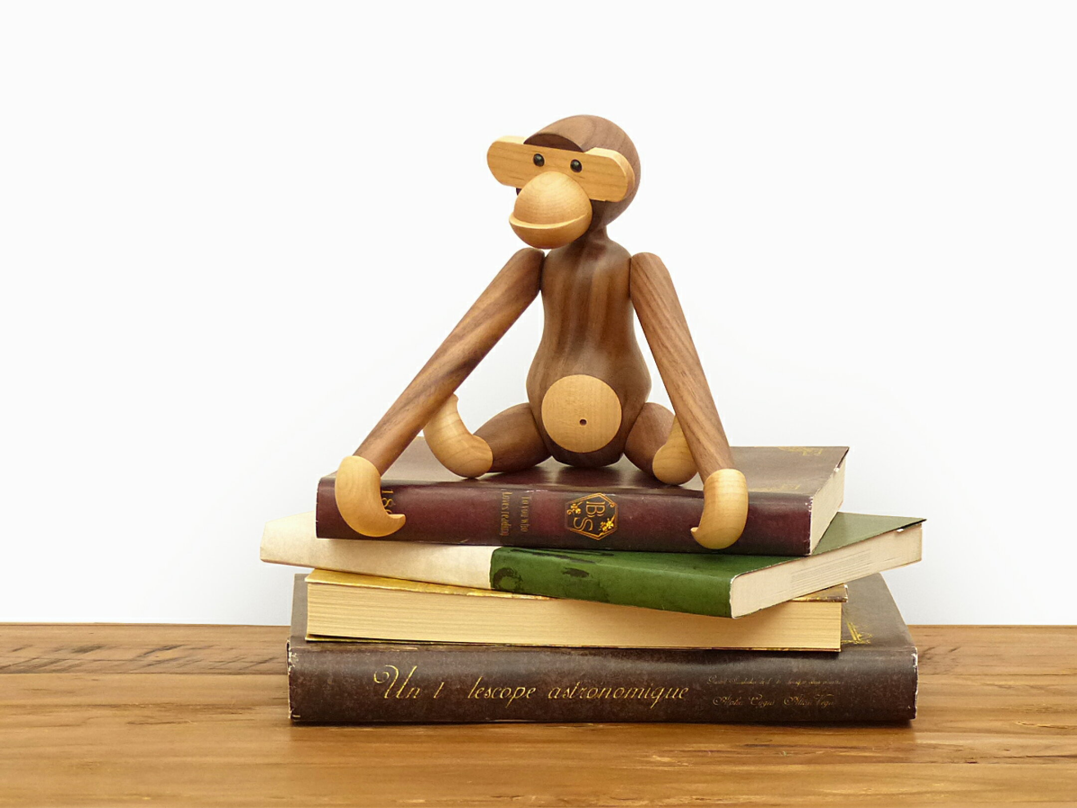 好きなポーズで飾っちゃいましょう。