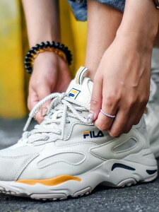 Fila 厚底 スニーカー メンズの通販 価格比較 価格 Com