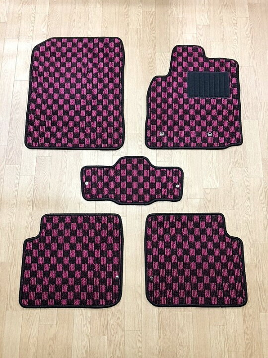 楽天市場 店長おすすめ フロアマット カーマット トヨタ プロボックス 2wd車 チェック柄 送料無料 ゴム臭くない セミオーダーメイド 車 汚れ防止 カー用品 マット チェッカー 新品 対応 専用 パーツ カバー 保護 カーマット フロアマット専門店r S 楽天市場 店長おすすめ フロアマット カーマット トヨタ プロボックス 2wd車 チェック柄 送料無料 ゴム臭くない セミオーダーメイド 車 汚れ防止 カー用品 マット チェッカー 新品 対応 専用 パーツ カバー 保護 カーマット フロアマット専門店r S