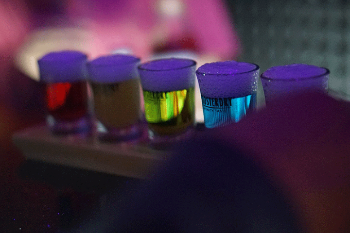 楽天市場】フランスから上陸 泡ウォッカ！BOOSTER DRY ブースター