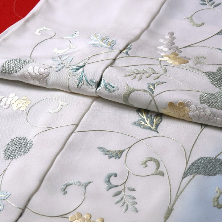 楽天市場】豪華手刺繍 訪問着 手縫いお仕立て付き 染め分け葡萄唐草 
