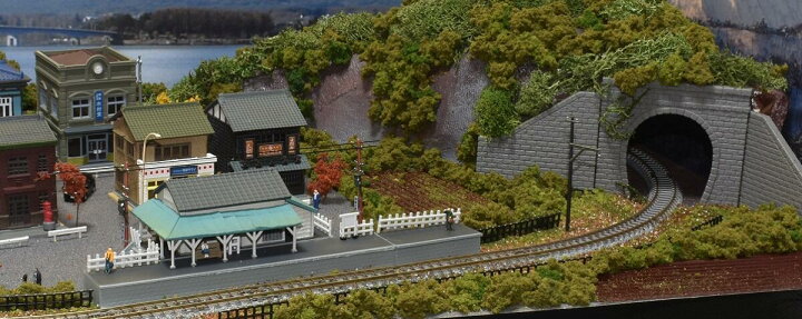 送料込み 鉄道模型ジオラマレイアウトbトレ 鉄コレ用 単線 ６０ｘ４５ １ 注文製作 昭和の街並みガーター橋 ６０ｃｍ ４５ｃｍ
