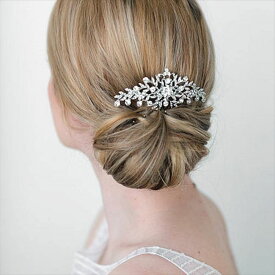 【期間限定セール★34%OFF】髪飾り 結婚式 成人式 パール 花 ブライダル クール ウェディング 小物 銀 シルバー コーム かんざし クラシカル ゴージャス ビジュー 花嫁 お呼ばれ フォーマル ヘアアクセサリー レディース 髪留め ヘッドアクセサリー 和装 袴 振袖 成人式 結