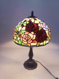 ☆送料無料★大きいサイズ★アンティーク調フラワーステンドグラススタンドランプ　薔薇　ブラウン　LED電球付き　テーブルランプレトロ大正ロマン系卓上照明ガラスフロアランプバラ　127　ギフト！新築祝いに！