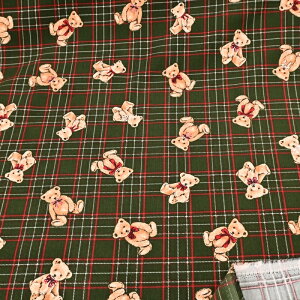 【P10倍★10/30限定】細コール プリント 生地 (50cm単位) CMOF-56 G グリーン ベアチェック シャツコール コール天 コーデュロイ クラシカルモダン 布 生地 テディベア くま リボン チェック柄 秋冬