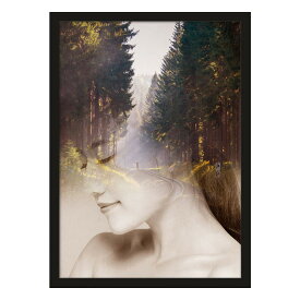 LIFEHACK/wom64 深い森の風景と穏やかな表情の女性のポートレートが二重に重なり合った、幻想的なデザインの アートポスター A3 A4 アートプリント モノクロ モノトーン タイリッシュ ファッション 北欧 レディ モダンインテリア 海外風 インテリア 玄関 オフィス