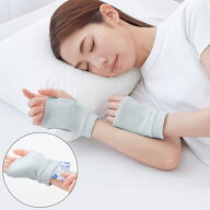 手のひら 冷やす グッズ ハンドクーラー 日本製 手を冷やす ひんやりクーラー 両手用 保冷剤付き 冷却 就…