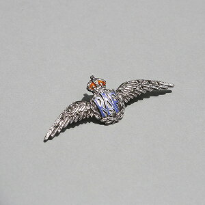WW2-ERA 1940s ENAMEL & MARCASITE RAF WINGS SWEETHEART SILVER BROOCH me01 pi05