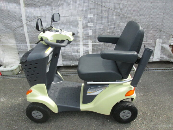 楽天市場】スズキ セニアカー 電動車イス ET4D7 ペールイエロー(0809CI 