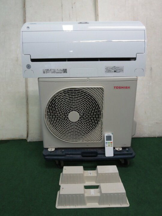 TOSHIBAエアコン RAS-J221R 2022年製 主に6〜8畳用 中古美
