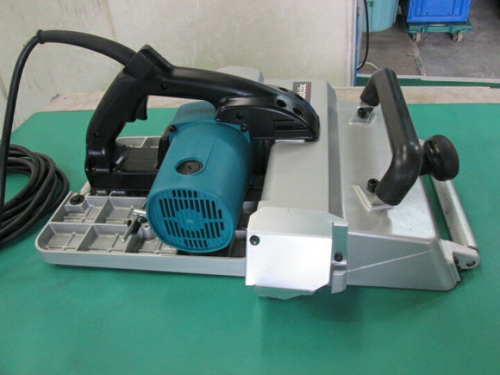 楽天市場】マキタ 312mm 電気カンナ KP312 替刃式(0615CI)7AT-13S 