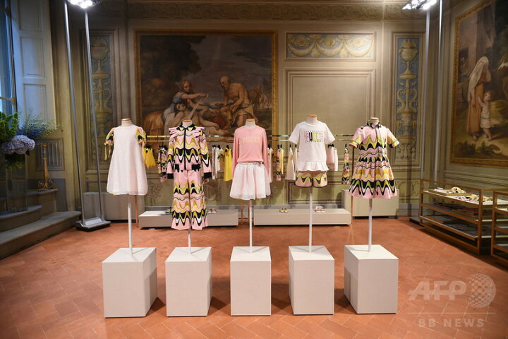 楽天市場】EMILIO PUCCI エミリオ プッチ キッズ ビバーラ柄 シルク  