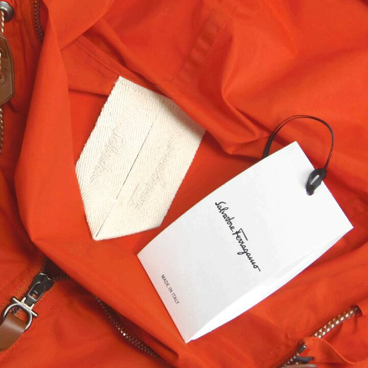 楽天市場】サルヴァトーレ フェラガモ Ferragamo ナイロン フーデット 