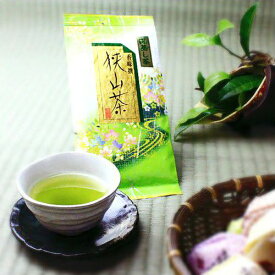 【深蒸し茶】 八十八夜摘み煎茶を深蒸しにしました。まったりとした旨みと美しいグリーンが印象的です。