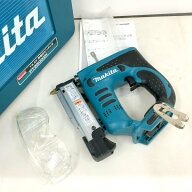 【中古】makita マキタ 充電式ピンタッカ PT350DZK 本体のみ 14.4V ピンネイル18・25・30・35mm ★DT1209