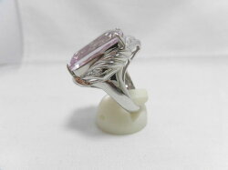 KW18WGクンツァイトダイヤリング/F9682/クンツァイト26.86ct/D0.21ct/リング/クンツァイトダイヤリング/指輪/ゆびわ/ring/ジュエリー/ダイヤ/女性用/レディース/プレゼント/ギフト/お買い得/オススメ/送料込み/宝石