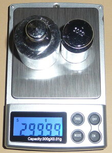 0.01g/300gFPʃXP[͂菬^͂