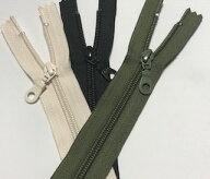 YKKコイルチャーム付ファスナー（カラ−）長さ40CM止め
