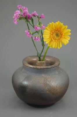 D−5輝光窯変小丸花器香炉付き骨壷5号生前はは花器として楽しめます。
