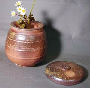 H2-2焼き締め大長2変化花器付き骨壺7号生前は花器としてお花を生け楽しめます。
