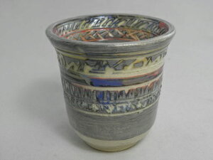 積層泥彩 白  湯のみ 文部大臣奨励賞受賞作家 荒川明作  こだわりのギフト 還暦祝い などの贈り物に最適 無料ラッピング  jyu-7