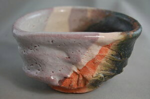 極上  鳴海織部  ぐいのみ  おちょこ文部大臣奨励賞受賞作家 荒川明作 木箱付き こだわりのギフト 還暦祝い などの贈り物に最適 無料ラッピング fgu-9