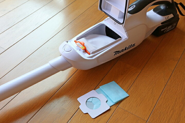 楽天市場】1年保証付き マキタ 18V コードレス 掃除機 紙パック式  