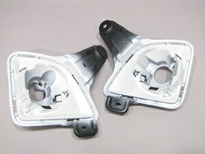 ハイエース200系 3型後期 フォグランプベース