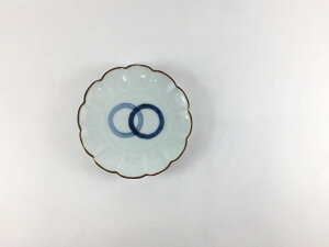 Lc q 123.5M Ðo y10.5cm M M ێM Mz