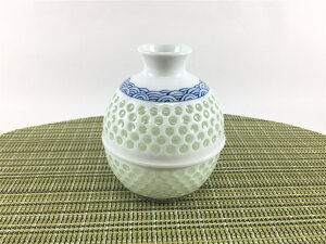 波佐見焼 丹心窯 丸徳利 水晶青海波 【280cc 酒器 徳利 杯 盃 水晶彫 食器 ガラス 磁器 おしゃれ】【父の日などのギフトに】