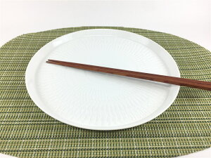 波佐見焼 一真窯 白磁カンナ 21cm丸プレート【21cm 皿 中皿 丸皿 重なり抜群 プレート ワンプレート皿 取り皿 サラダ皿 メイン料理皿 デザート皿 白色 白い器 シンプル 飛びカンナ 飛び鉋 おし