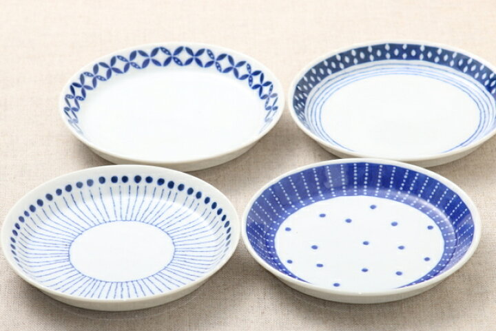楽天市場】蒼天（そうてん） 取り皿 青と白の反らし型4.5皿水玉 