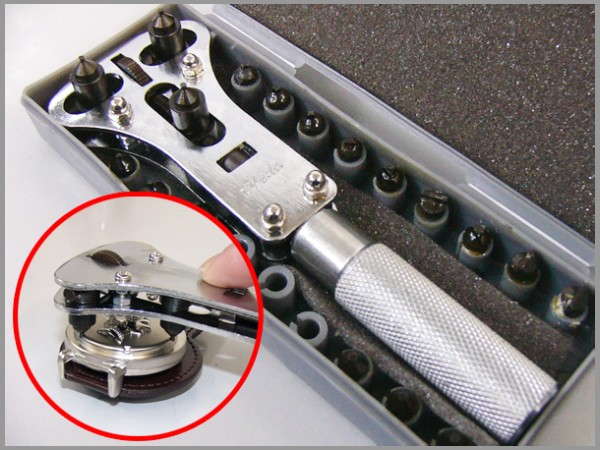 時計の電池の入替 買物 修理 メンテナンスに 防水時計用 スクリューバック用 3点支持オープナー 腕時計裏ぶた開け 国内正規品 裏ぶた 支持部スペアパーツ付き 裏蓋 はずし