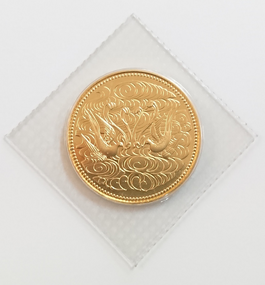 昭和62年 発行 昭和天皇御在位60年記念 10万円金貨 記念硬貨 レア