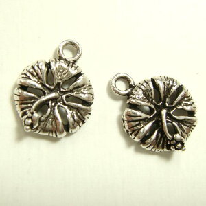�t�����[�V���o�[�p�[�c2��1�Z�b�g ����7.96mm×����10.22mm�Ő^��ۂ����ǃn�C�r�X�J�X���V���o�[925���̏������p�[�c2�Z�b�g �r�[�Y �A�N�Z�T���[ �V���o�[925 silver925 �V���o�[�A�N�Z�T��