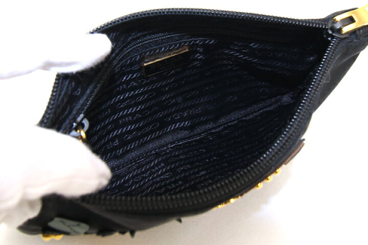 楽天市場】プラダ アクセサリーポーチ 1NI545 ブラック ゴールド金具 