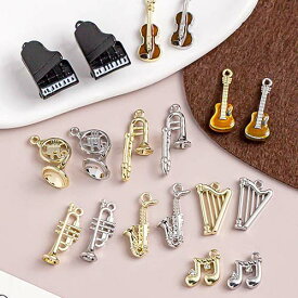 楽器 音楽 立体 チャーム 2個 ゴールド 音符 ピアノ トランペット トロンボーン サックス ホルン ハープ バイオリン ギター 部活 吹奏楽 18kgp メタルチャーム アクセサリーパーツ j6-5148 GreenRoseYumi